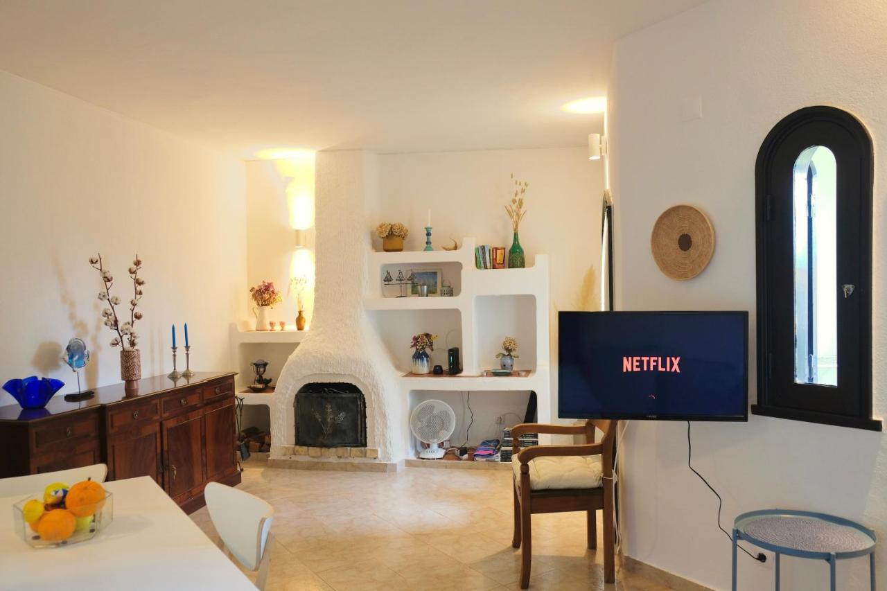 קארבואירו Peaceful & Spacious Apt With Parking & Queen Bed מראה חיצוני תמונה